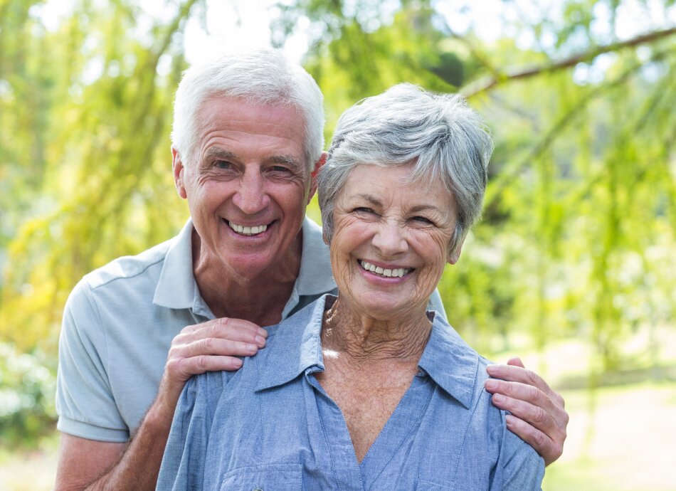 Older couple smiling 