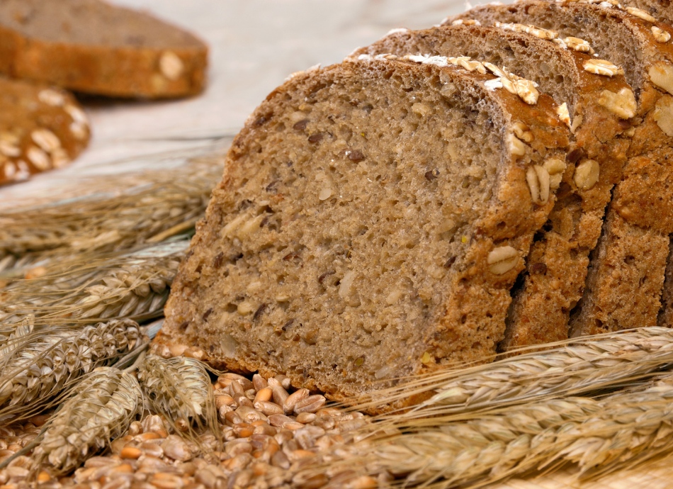 Wholegrain bread and cereals 